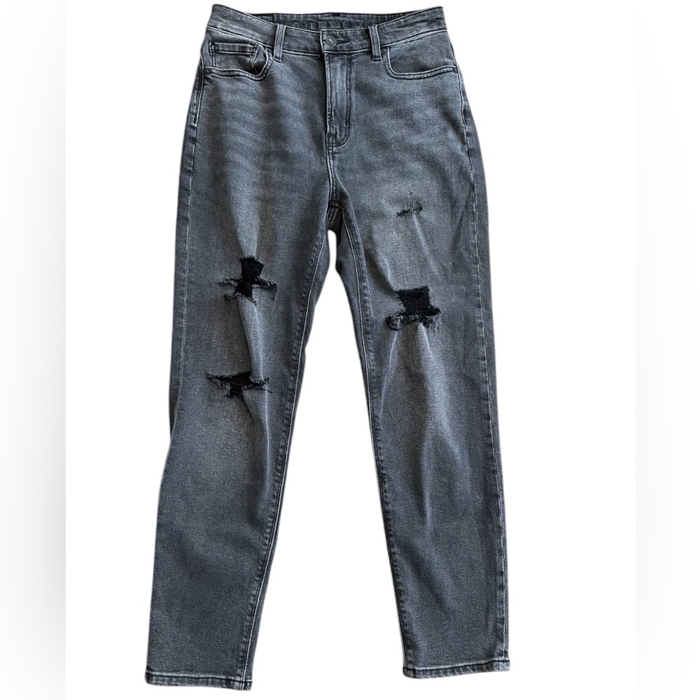 American Eagle Distressed Mom Jean - Size 2